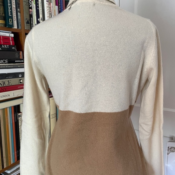 Garnet Hill Mongolian Cashmere Turtleneck Sweater in Ivory & Camel Size XS (2-4) - Picture 5 of 14